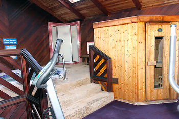 Imagen de la habitación del Hotel Lone Oak Lodge. Foto 5