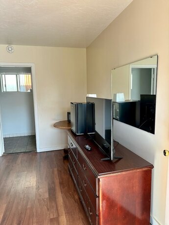 Imagen de la habitación del Hotel Lone Pine Motel. Foto 14