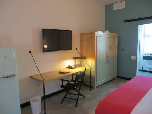 Imagen de la habitación del Hotel Lone Star Court, A Valencia. Foto 7