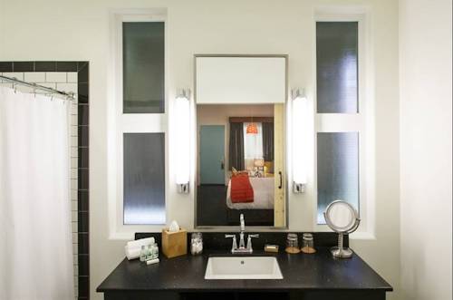 Imagen de la habitación del Hotel Lone Star Court, A Valencia. Foto 13