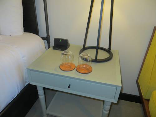 Imagen de la habitación del Hotel Lone Star Court, A Valencia. Foto 16