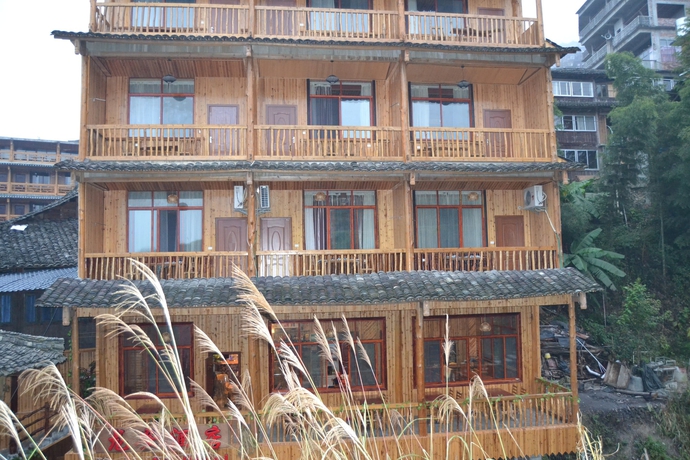 Imagen de los exteriores del Hotel Long An. Foto 16