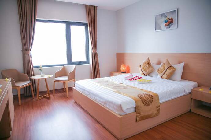 Imagen de la habitación del Hotel Long Anh. Foto 12