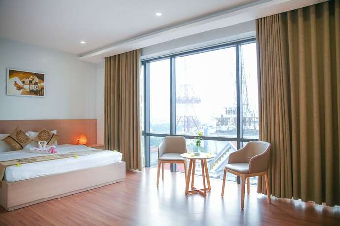 Imagen de la habitación del Hotel Long Anh. Foto 20