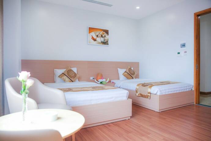 Imagen de la habitación del Hotel Long Anh. Foto 25