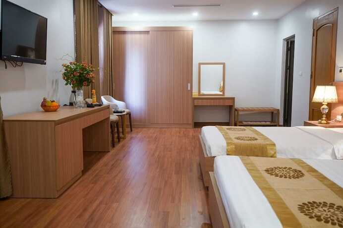 Imagen de la habitación del Hotel Long Anh. Foto 26