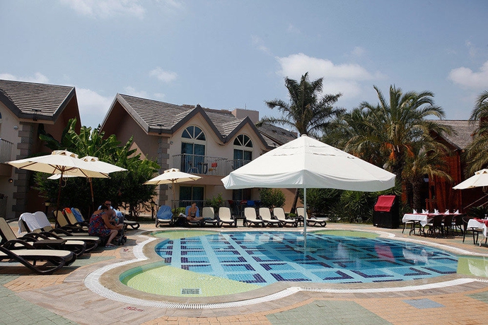 Imagen de la piscina del Hotel Long Beach Alanya. Foto 13