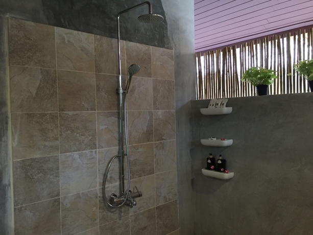 Imagen de la habitación del Hotel Long Beach Chalet. Foto 8