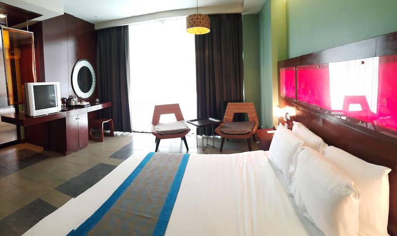 Imagen de la habitación del Hotel Long Beach Garden Hotel & Pavilions. Foto 3