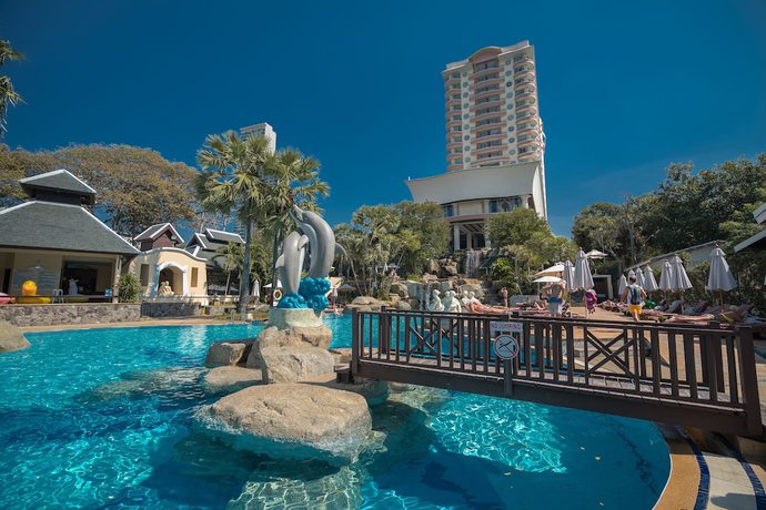 Imagen de la piscina del Hotel Long Beach Garden Hotel & Pavilions. Foto 11
