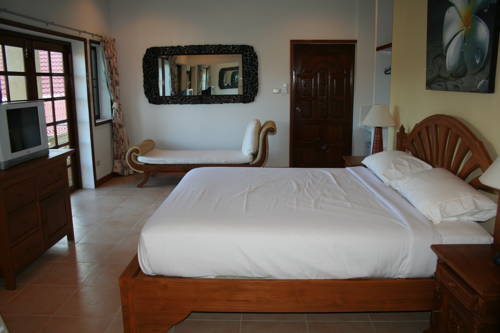 Imagen de la habitación del Hotel Long Beach Inn. Foto 12