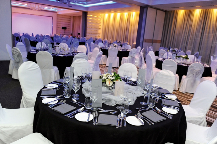 Imagen de los interiores del Hotel Long Beach Mauritius. Foto 13