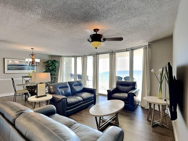 Imagen de la habitación del Hotel Long Beach Resort by Southern Vacation Rentals. Foto 12