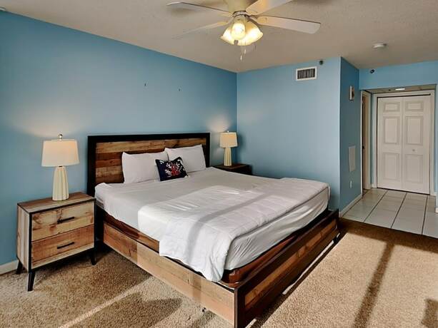 Imagen general del Hotel Long Beach Resort by Southern Vacation Rentals. Foto 1