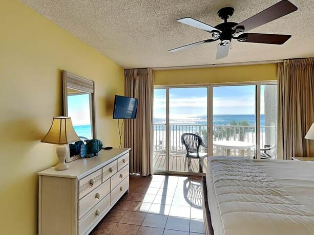 Imagen general del Hotel Long Beach Resort by Southern Vacation Rentals. Foto 8