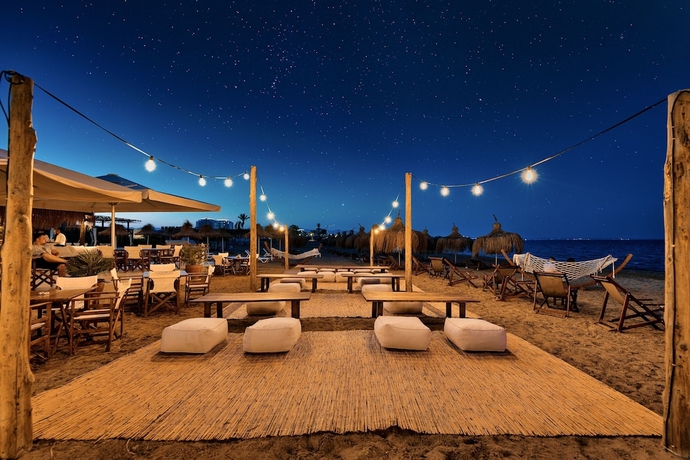 Imagen de los interiores del Hotel Long Beach Villas. Foto 6