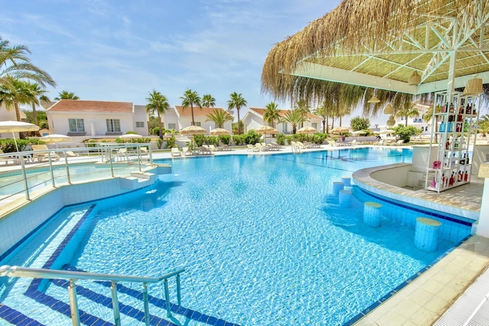 Imagen de los interiores del Hotel Long Beach Villas. Foto 12