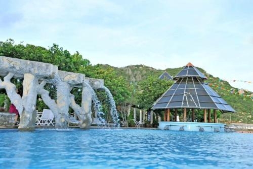 Imagen general del Hotel Long Hai Beach Resort. Foto 3