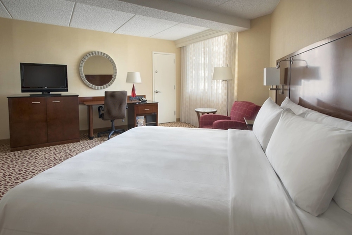 Imagen de la habitación del Hotel Long Island Marriott. Foto 3