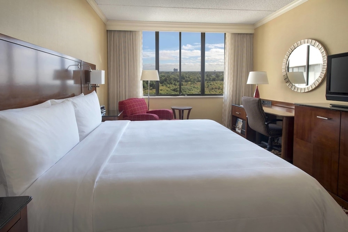 Imagen de la habitación del Hotel Long Island Marriott. Foto 6