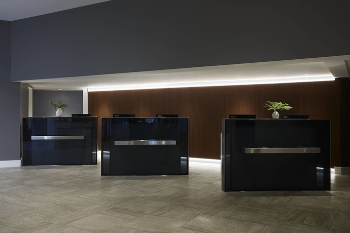 Imagen de los interiores del Hotel Long Island Marriott. Foto 18