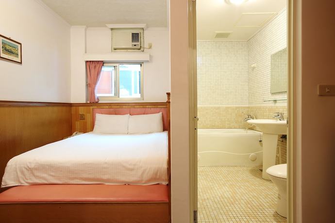 Imagen de la habitación del Hotel Long Shan, Jiaoxi. Foto 10