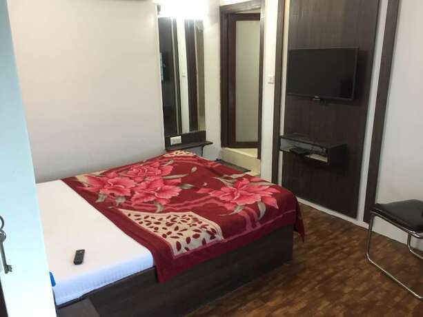 Imagen de la habitación del Hotel Long Stay. Foto 15