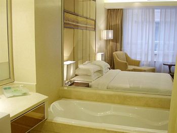 Imagen de la habitación del Hotel Long Zhou. Foto 6
