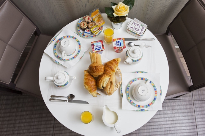 Imagen del bar/restaurante del Hotel Longchamp Elysees. Foto 5