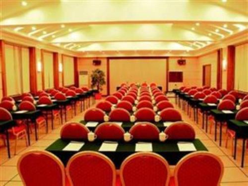 Imagen general del Hotel Longda Ruiji Business Harbin. Foto 16