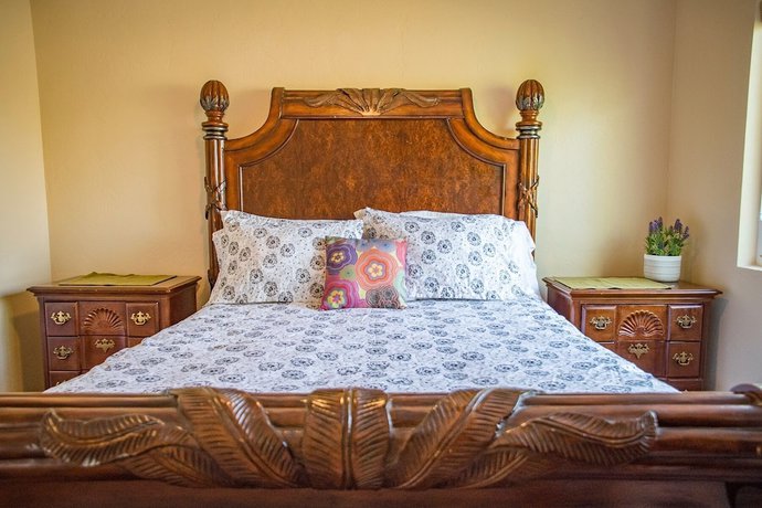 Imagen de la habitación del Hotel Longer Stay for Travelers Blocks from Hospital and Downtown Security Gates. Foto 6