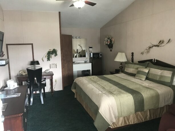 Imagen general del Hotel Longhouse Lodge Motel. Foto 3
