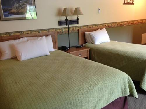 Imagen de la habitación del Hotel Longliner Lodge and Suites. Foto 1