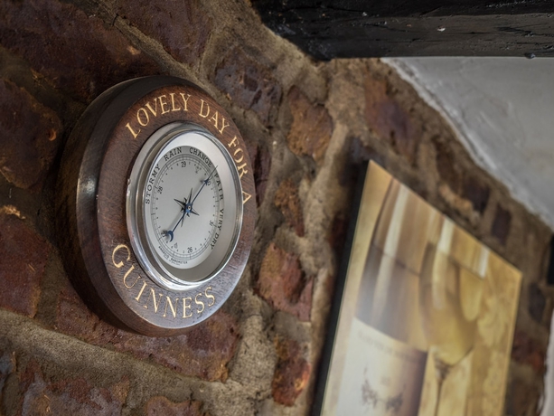 Imagen de los interiores del Hotel Longs Inn. Foto 19