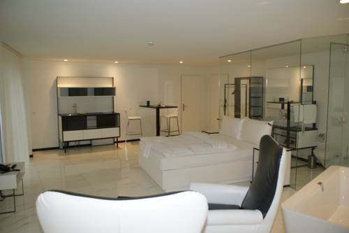 Imagen de la habitación del Hotel Longstay Residence Thessoni Home - Self Check In Serviced Apartments and. Foto 3