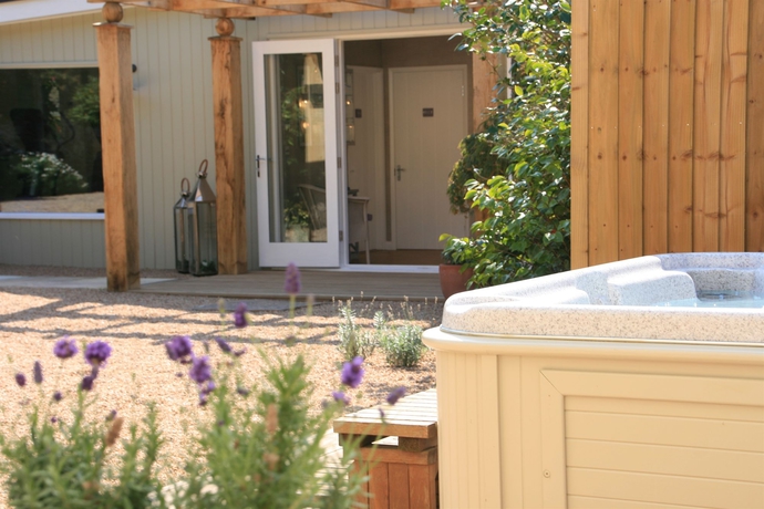 Imagen de los exteriores del Hotel Longueville Manor. Foto 11