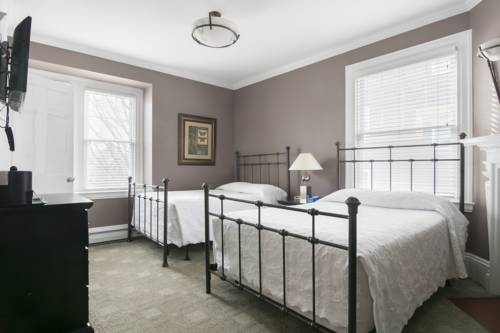 Imagen de la habitación del Hotel Longwood Inn. Foto 4
