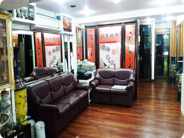 Imagen de los interiores del Hotel Longzhu Guesthouse. Foto 19