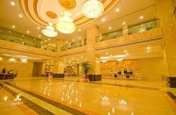 Imagen de los interiores del Hotel Longzhu Hotel. Foto 6