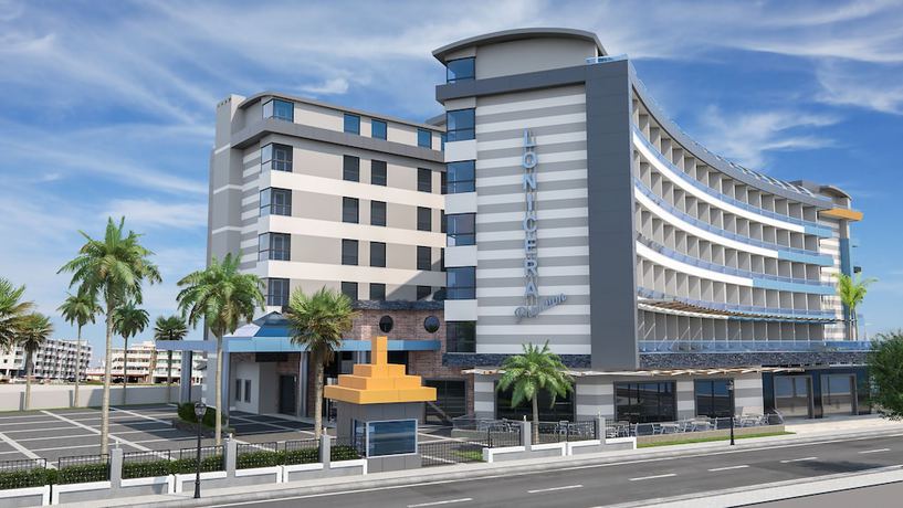 Imagen de los exteriores del Hotel Lonicera Premium. Foto 9