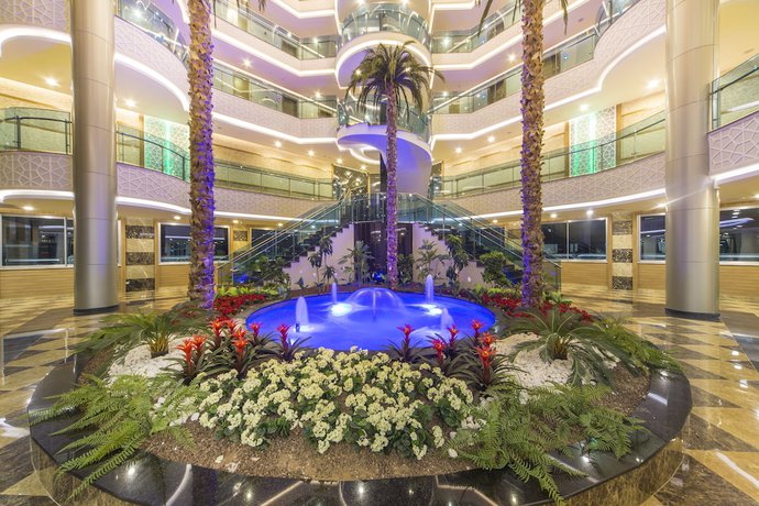 Imagen de los interiores del Hotel Lonicera Resort & Spa. Foto 15