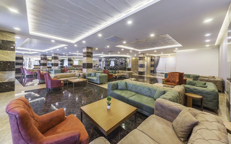 Imagen del bar/restaurante del Hotel Lonicera Resort & Spa. Foto 2