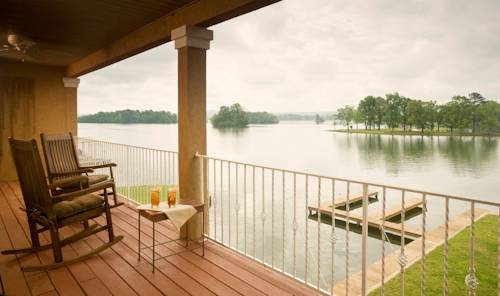 Imagen de la habitación del Hotel Lookout Point Lakeside Inn. Foto 10