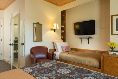 Imagen de la habitación del Hotel Lookout Point Lakeside Inn. Foto 16