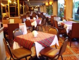 Imagen del bar/restaurante del Hotel Lopburi Inn. Foto 7