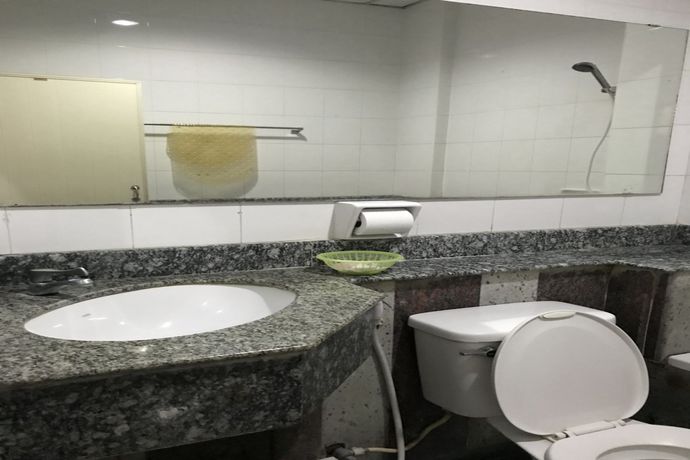 Imagen de la habitación del Hotel Lopburi Residence 2 and Resort. Foto 2