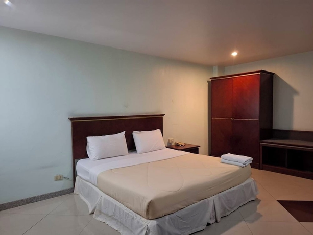 Imagen de la habitación del Hotel Lopburi Residence. Foto 5