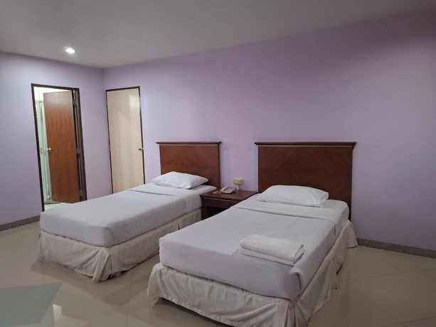 Imagen de la habitación del Hotel Lopburi Residence. Foto 14