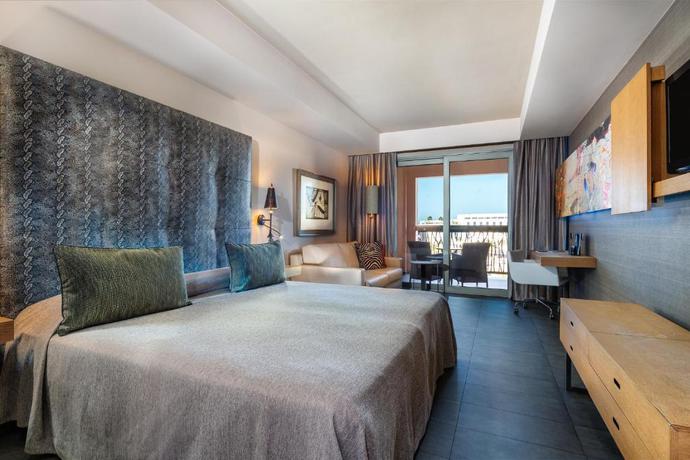 Imagen de la habitación del Hotel Lopesan Baobab Resort. Foto 17