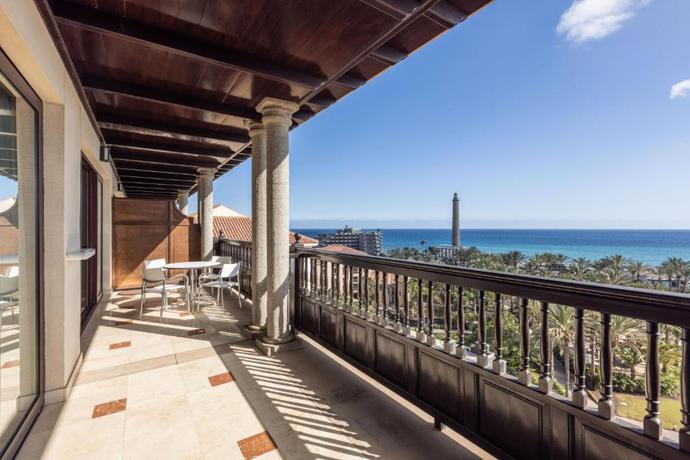 Imagen de los exteriores del Hotel Lopesan Costa Meloneras Resort & Spa. Foto 15